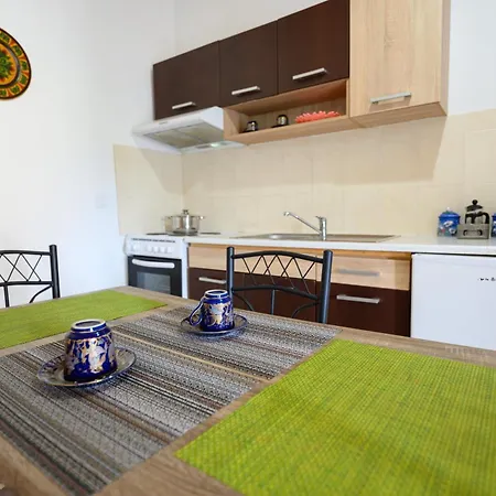 The Mansion Of Dionisos And Dimitras 7 *